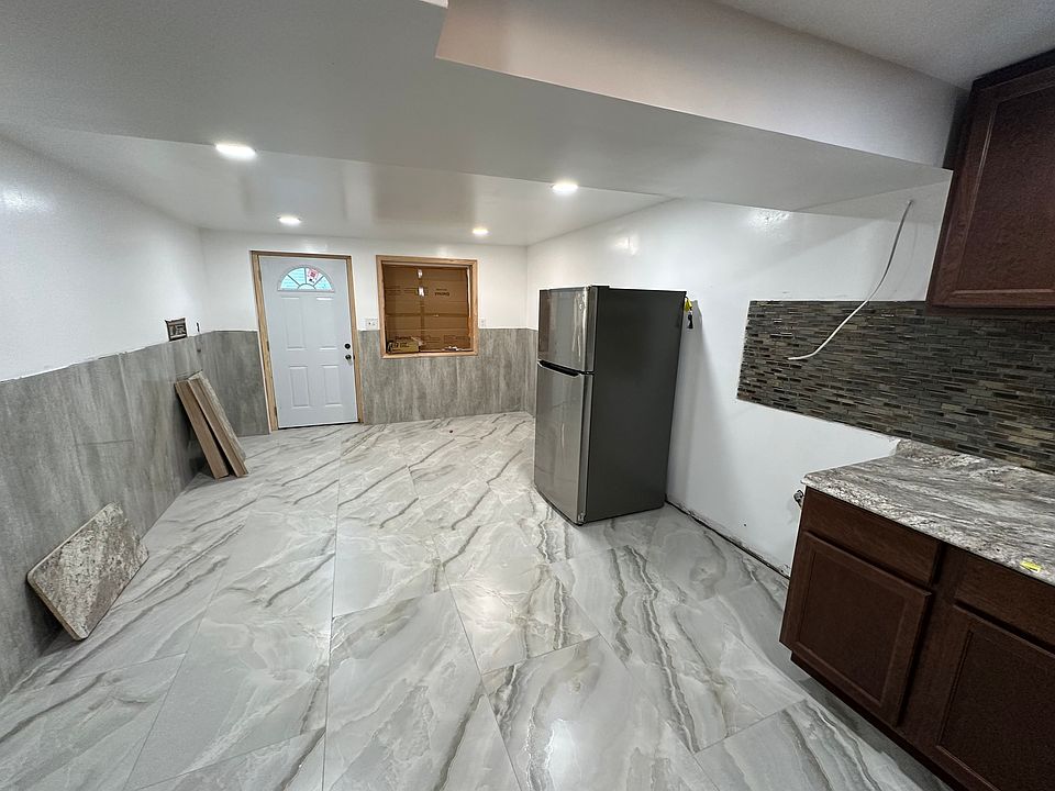 2nd image of 25 Bower St Floor 1-B