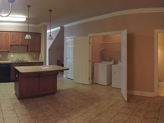 3rd image of 10600 Lakes Blvd APT 905