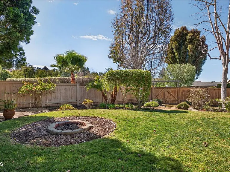 1525 Fairway Dr — Photo 43