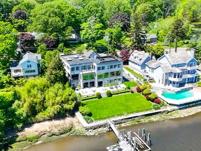 5050 Main Street, Stratford, CT, 06614