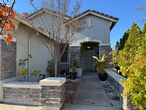 2nd image of 1527 Latherton Way