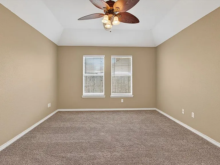 5933 Brightwood Dr — Photo 23