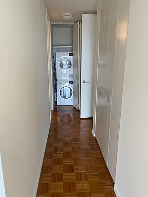 Rented by Solow Realty | media 19