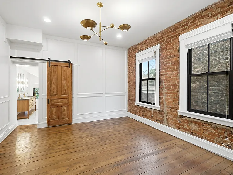 811 Monroe St — Photo 24