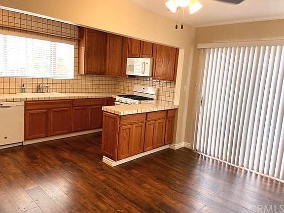 3rd image of 2710 Portobello Dr