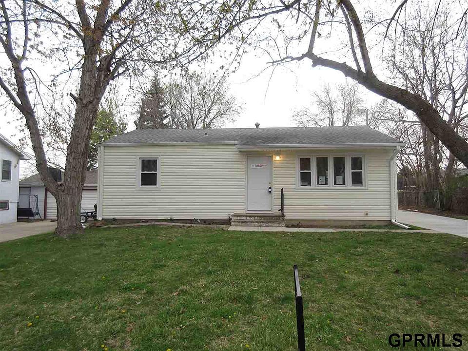1st image of 330 Highland Dr