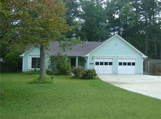 2525 Country Lake Cir, Powder Springs, GA 30127