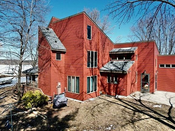 2nd image of 19512 Two Rivers Rd