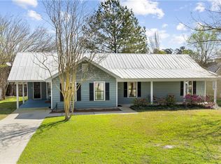 2339 Swan Ct, Mandeville, LA 70448