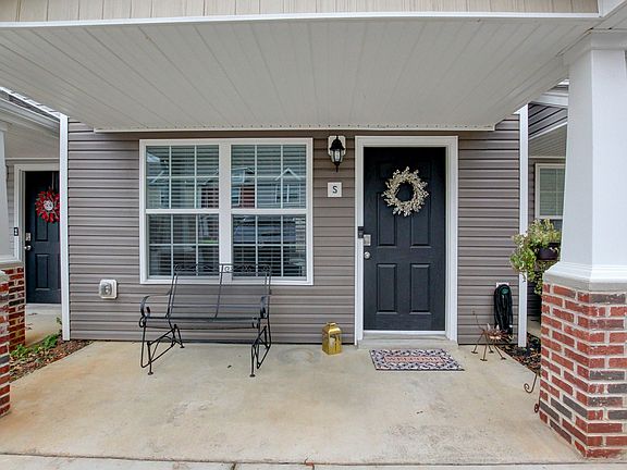 2nd image of 955 Big Sky Dr #S
