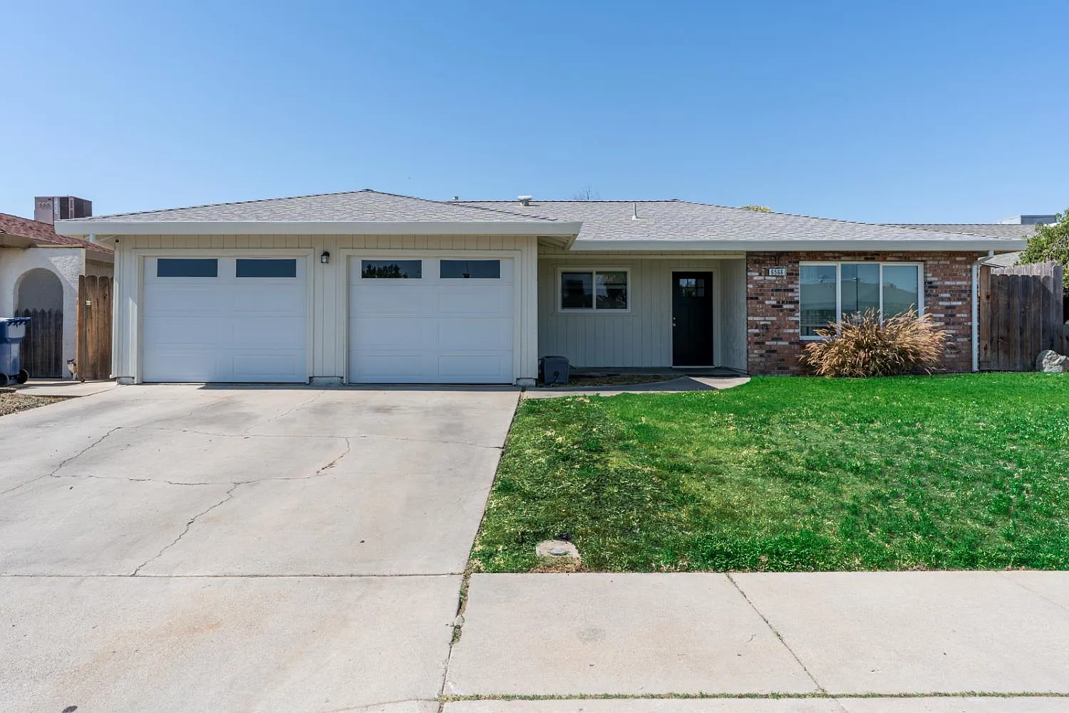 6566 Eden Ave photo 1