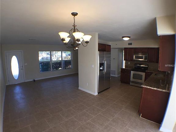 2nd image of 2254 Palmetto Dr