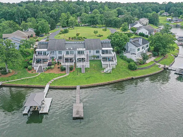 310C Driftwood Dr, Greenwood, SC 29649