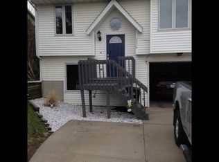 2256 14th St, Coralville, IA 52241