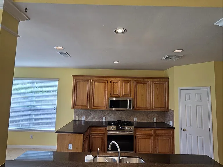 6030 Gablestone Ln — Photo 12