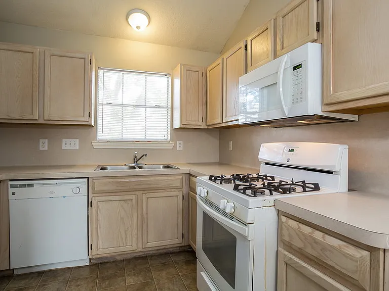 23623 Prairie Bird Dr — Photo 6