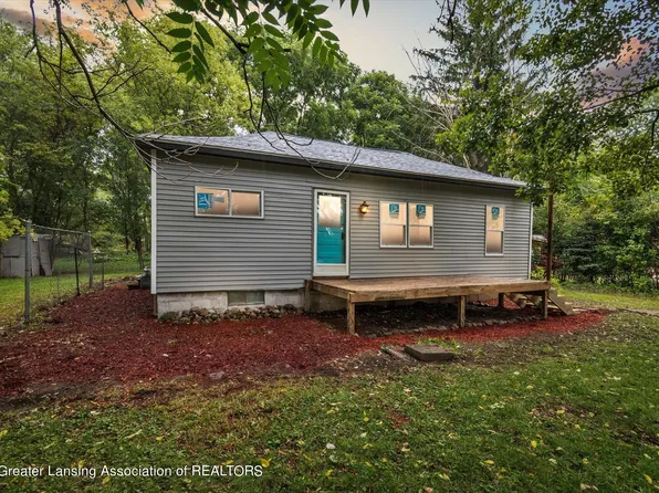 506 Lake St, Eaton Rapids, MI 48827