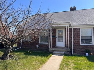 23040 Brittany Ave, Eastpointe, MI 48021