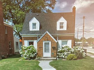 555 N Waverly St, Dearborn, MI 48128