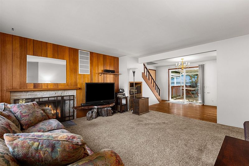 4th image of 6510 193rd Street SW