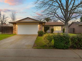 7112 Reyn Oaks Way, Sacramento, CA 95842