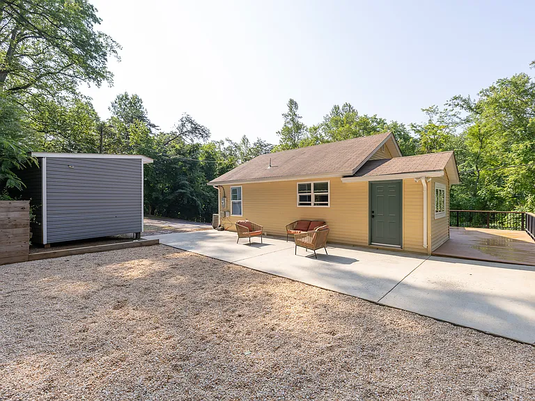 17705 Batestown Rd — Photo 32