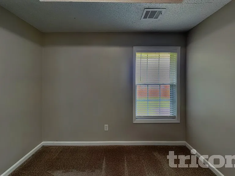 1806 Dalton Way — Photo 13