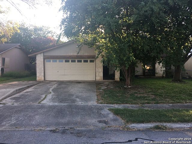 1st image of 1042 HICKORY TRAIL ST