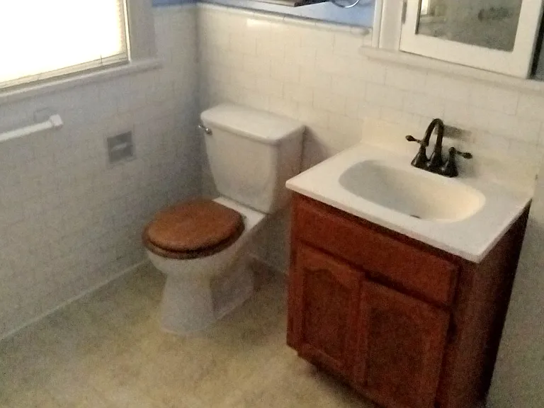 846 S Harvard Blvd #A — Photo 5