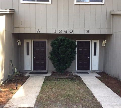 2nd image of 1360 Pinnacle Dr #B