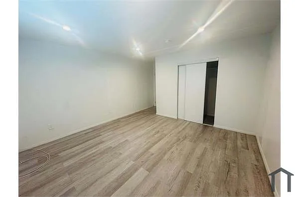 Building Photo - 231 E 85th St #231-1-2