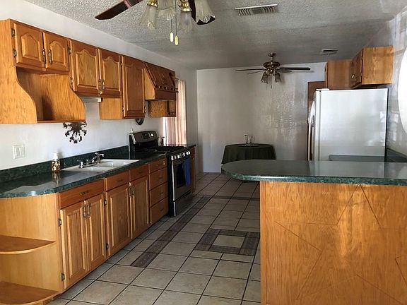 5th image of 113 Los Angeles Dr