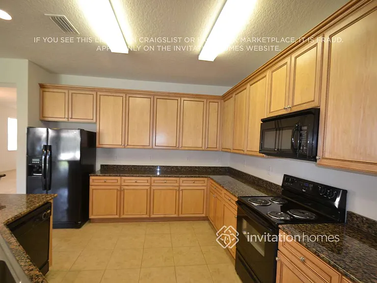 3320 Pino Ave — Photo 3