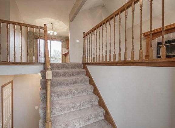 3rd image of 713 SE Pierre Ct