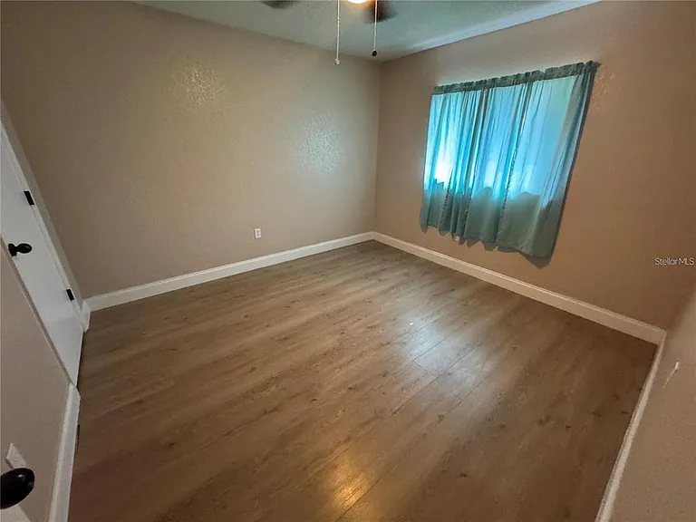 23289 Nancy Ave — Photo 10
