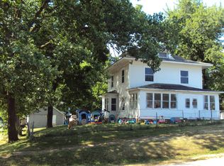 105 E 1st St, Casey, IA 50048