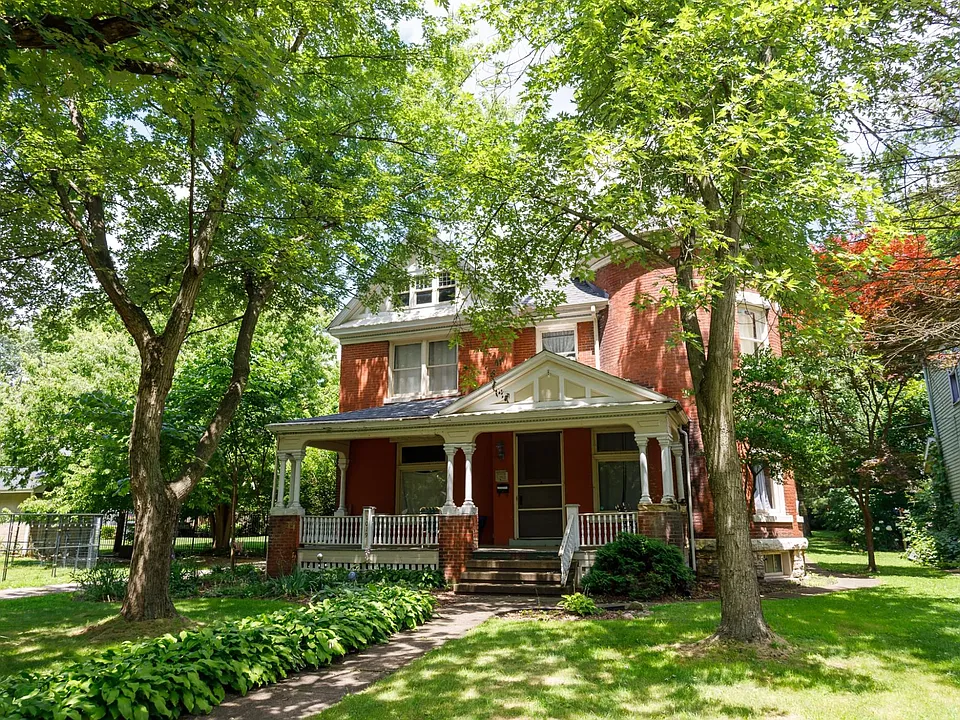 1019 Findley Ave