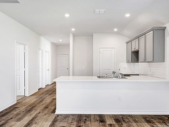 6th image of this home