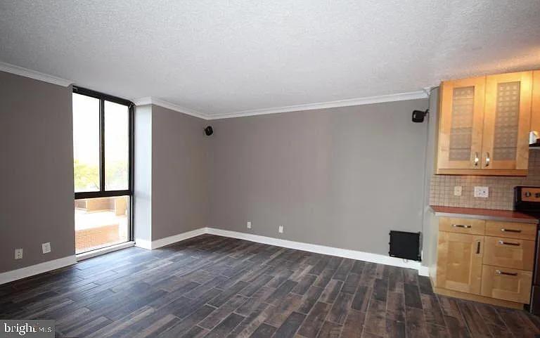 6800 Fleetwood Rd #214 — Photo 4