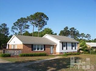 225 Navaho Trl, Wilmington, NC 28409