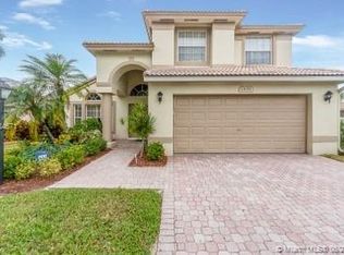 13076 NW 18th Ct, Pembroke Pines, FL 33028