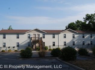 395 Monroe St APT 306, Troy, MO 63379