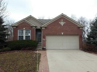 7352 Natalie Dr, Ypsilanti, MI 48197