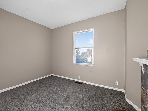 3rd image of 6586 Parrish Ave