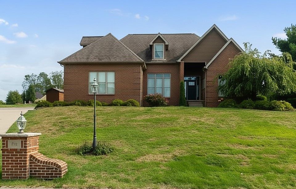 1st image of 66 Hobbitt Ln
