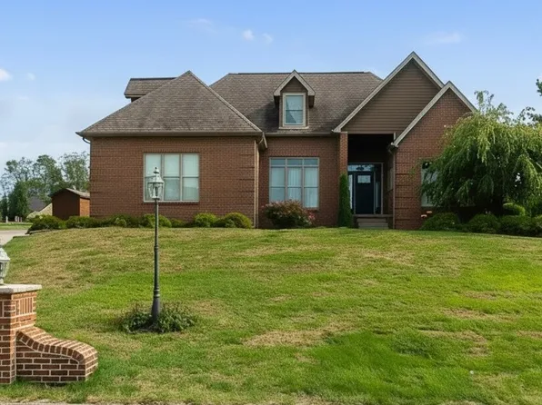 66 Hobbitt Ln, Finleyville, PA 15332