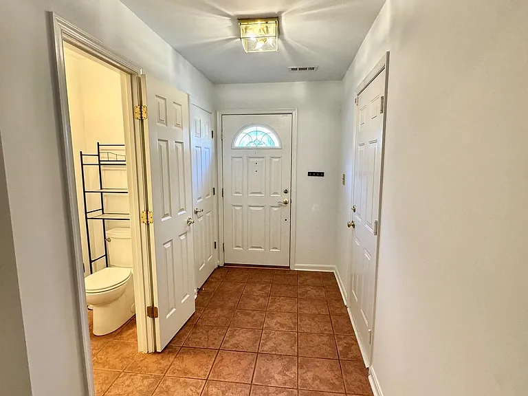 2128 Brigadier Blvd — Photo 2