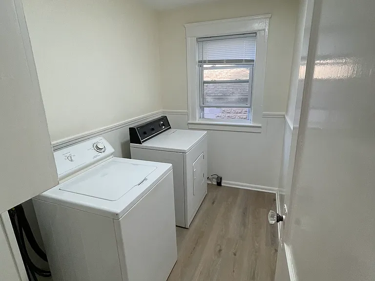 8 Underwood St #A — Photo 10