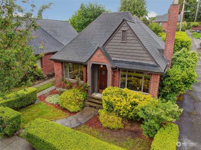 7310 16th Avenue NE, Seattle, WA, 98115