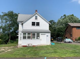 35 Coram Rd, Shelton, CT 06484